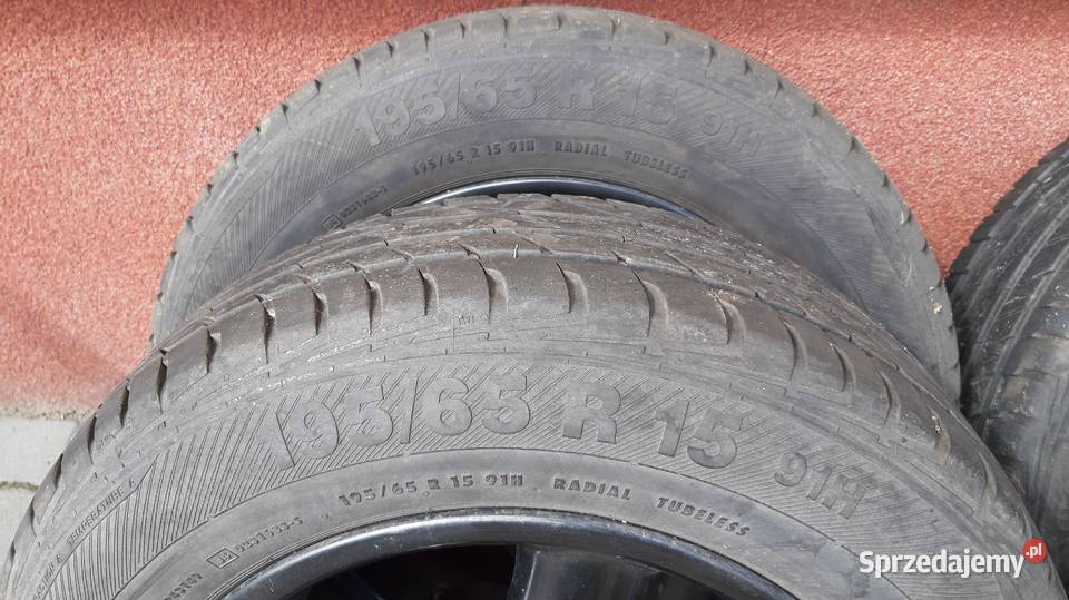 Felgi aluminiowe 15 z oponami Barum Jaworzno sprzedam