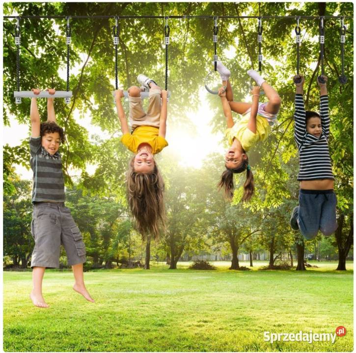 Plac zabaw małpi gaj ślizg huśtawki ścianka