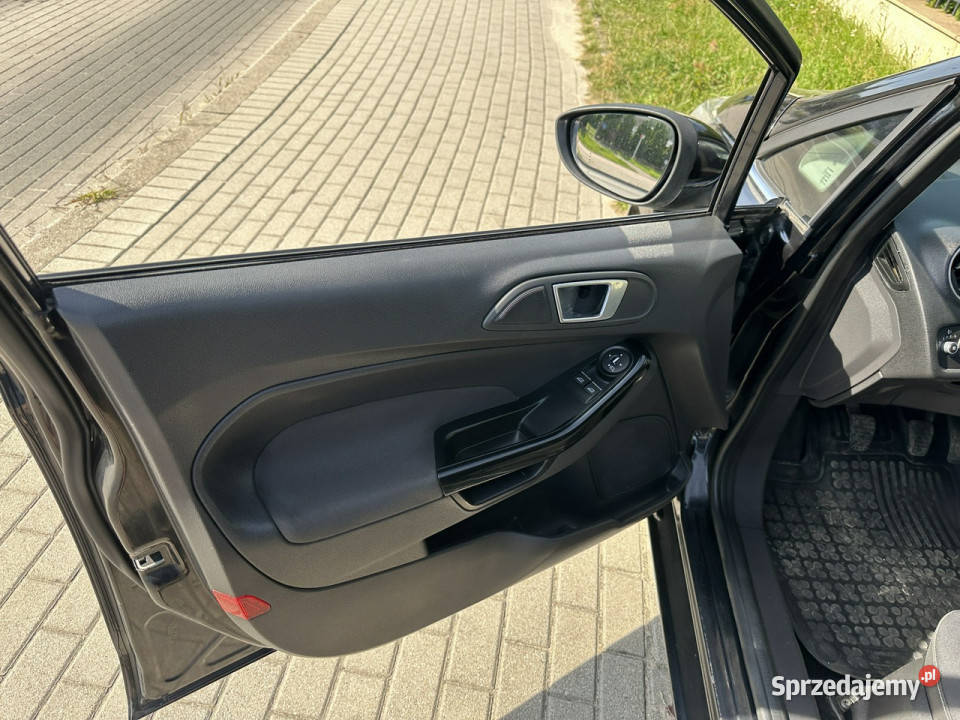 Ford Fiesta Titanium 5 drzwi klimatronik mrozi Wejherowo