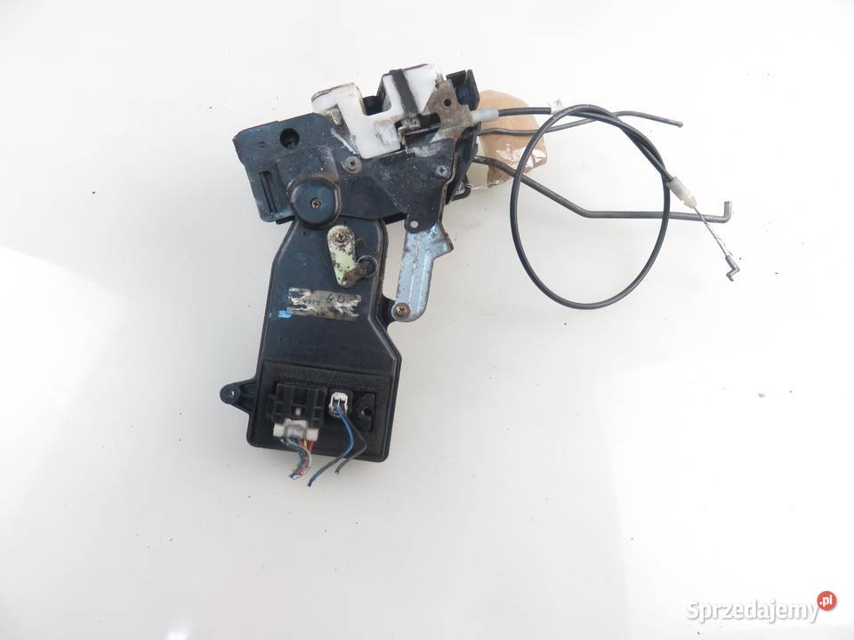 ZAMEK LEWY PRZEDNI MAZDA 6 8 PIN