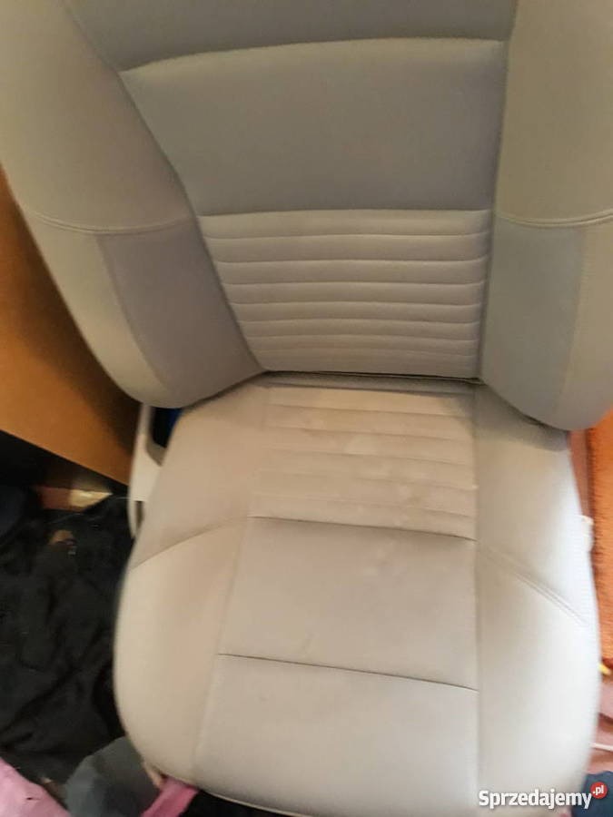 Tapicerka volvo v 50 Puck