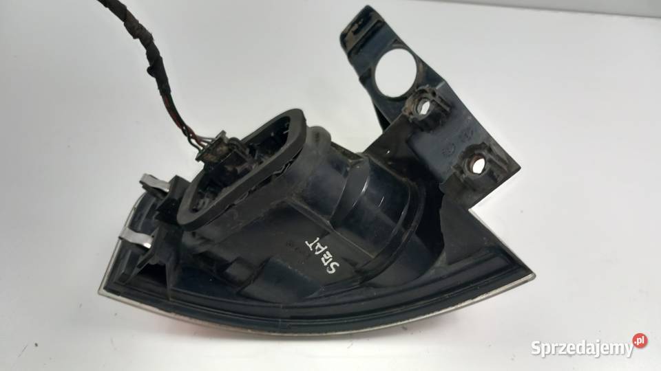 SEAT IBIZA 6L LAMPA TYŁ PRAWA wielkopolskie Zbierkowo