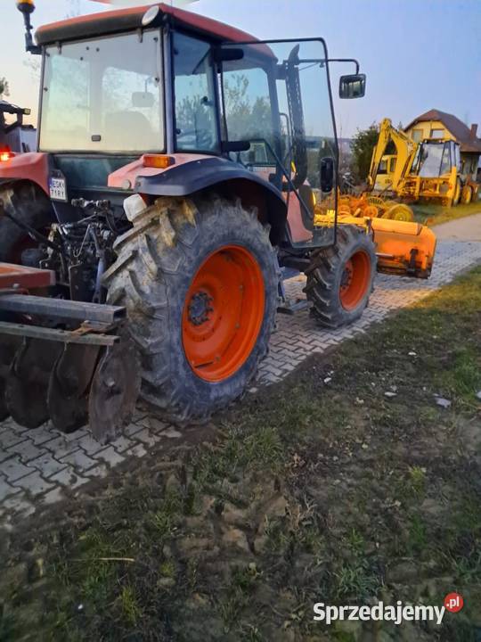 Ciągnik Kubota z pługiem Ukł. ham. do przyczep hydraul.
 świętokrzyskie Kielce