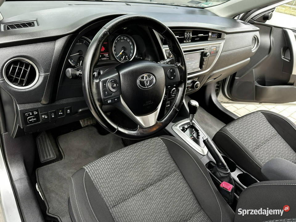 Toyota Auris Grzane fotele Kamera Climatronic światła przeciwmgielne Kąty Opolskie