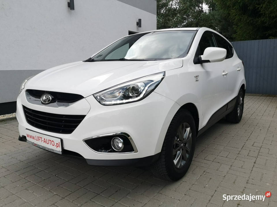 Hyundai ix35 16 Benzyna 135 Klima Hak Alu serwisowany w ASO Strzegom