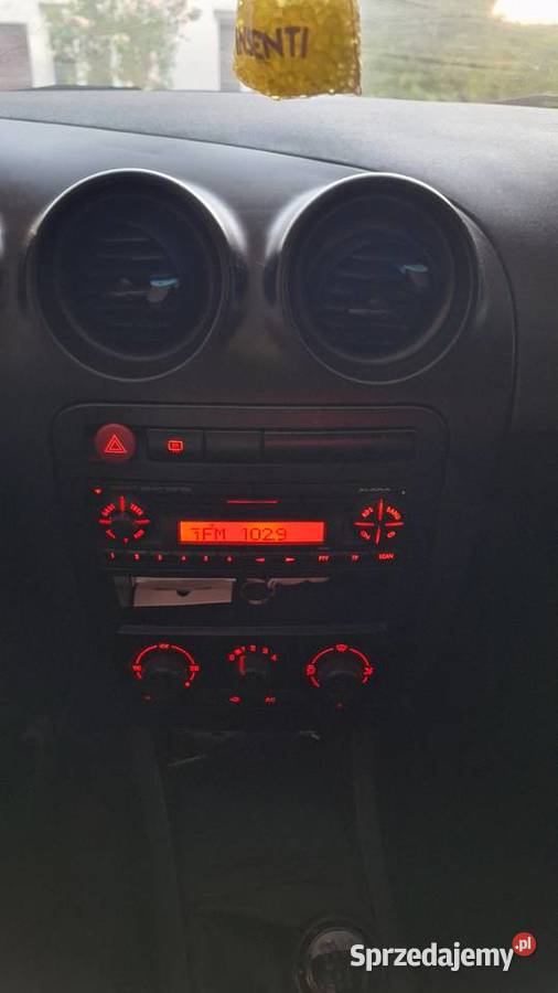Seat IBIZA III 2002r benzyna 12 Tomaszów Mazowiecki