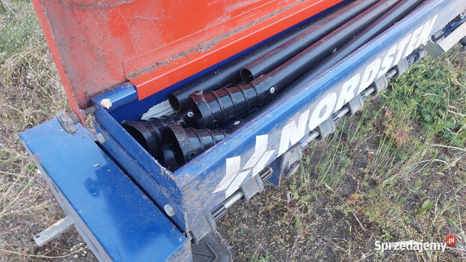 Siewnik siewniczek do trawy poplonu kongskilde nieuszkodzony Kutno