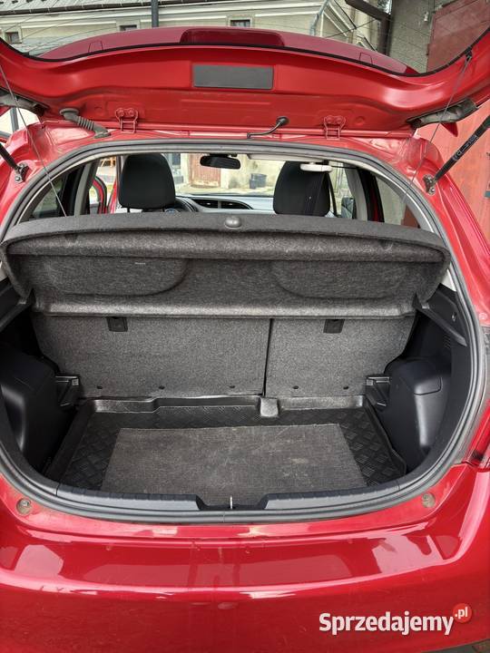 Toyota Yaris 2016r Hybryd 100 DynamicSmart hybryda Dąbrowa Tarnowska