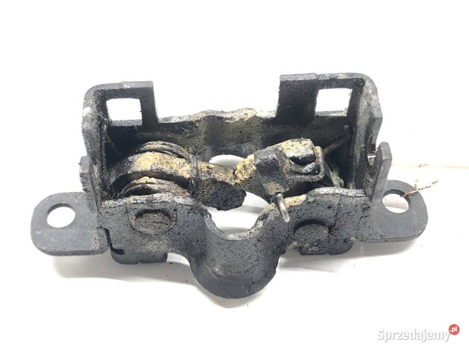 ZAMEK MASKI MERCEDES C208 SportowyCoupe 9703