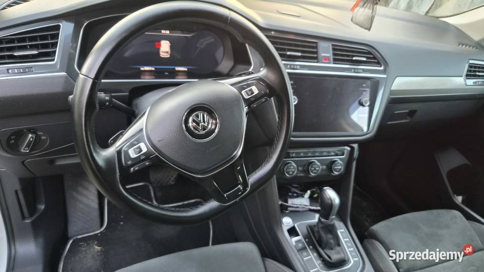 Volkswagen Tiguan Allspace 14 Edycja limited relingi dachowe wielkopolskie Osieczna