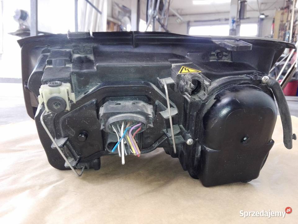 VW BORA XENON LAMPA PRZÓD PRAWA EUROPA ORYGINAŁ Gdańsk sprzedam