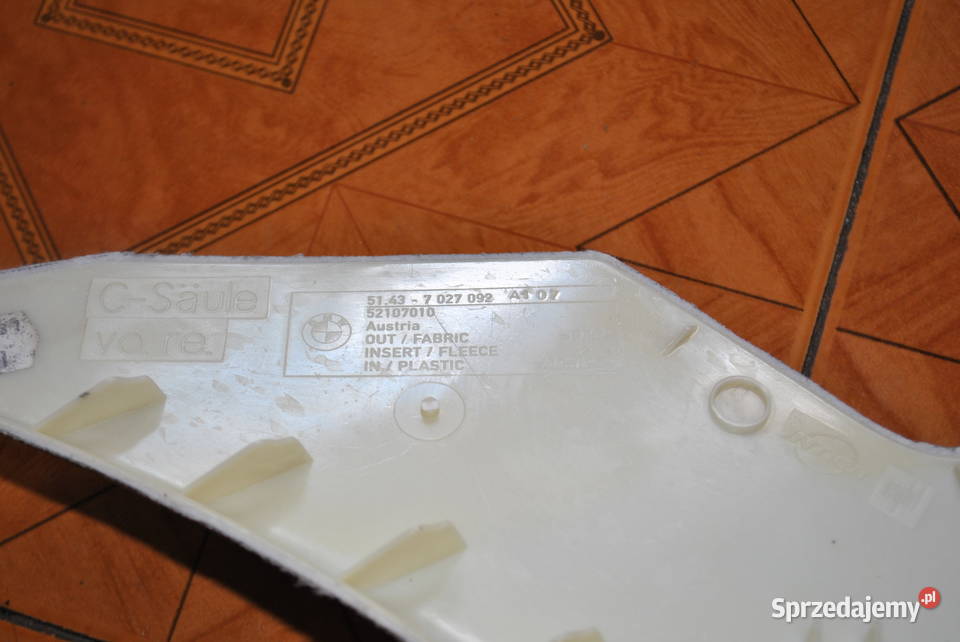Tapicerka boczka prawy tył przednia część BMW Poręba sprzedam