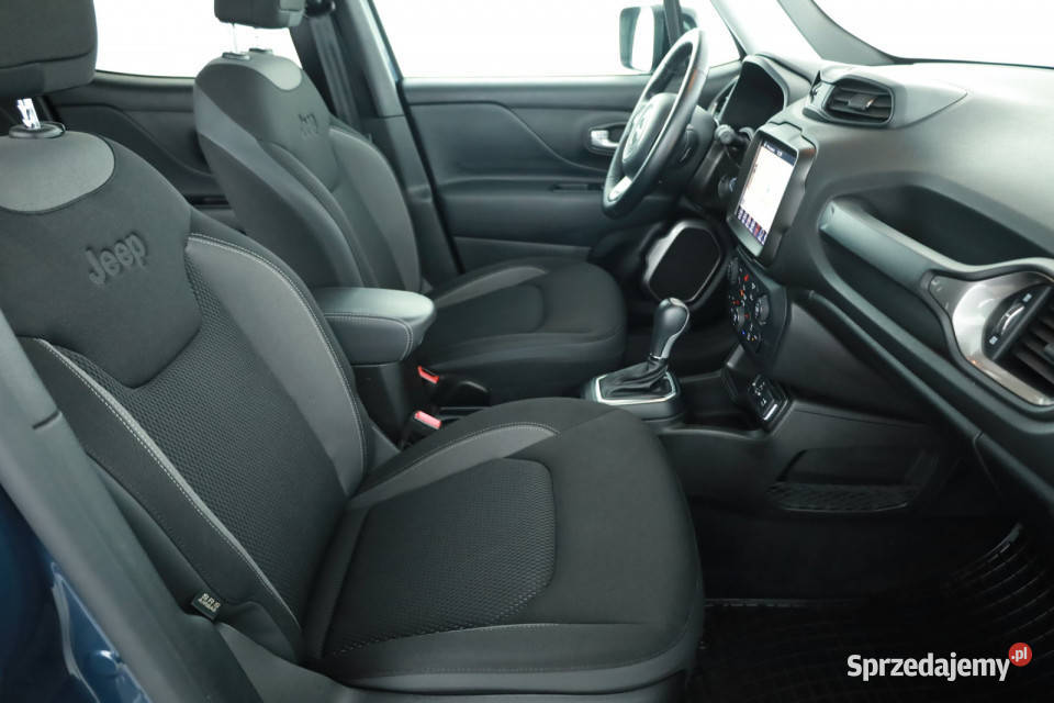 Jeep Renegade 15 Turbo eHybrid radio