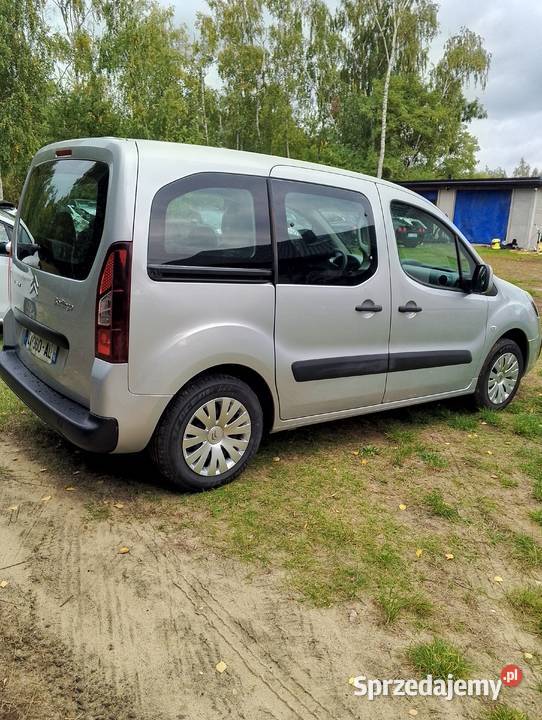 Citroen Berlingo 7 osobowy 15r diesel łódzkie Suchowola