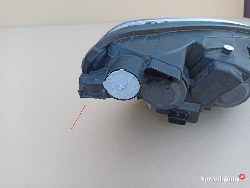 FORD TRANSIT COURIER REFLEKTOR LEWY LAMPA LEWA Oświetlenie Trzciel