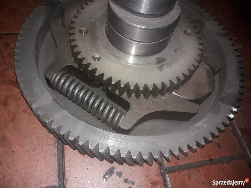 V8 WAŁEK ROZRZĄDU 4220500401 MERCEDES 1935 1938 ciężarowe Częstochowa