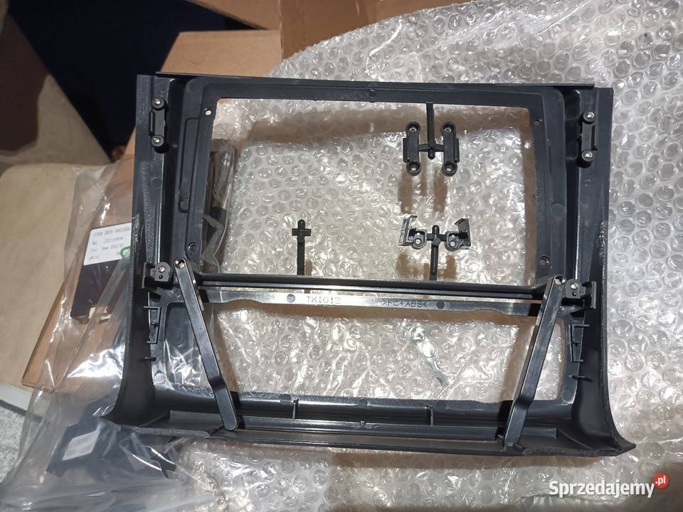 Ramka radia i wiązka BMW 1Series E87 E81 E82 Łomża