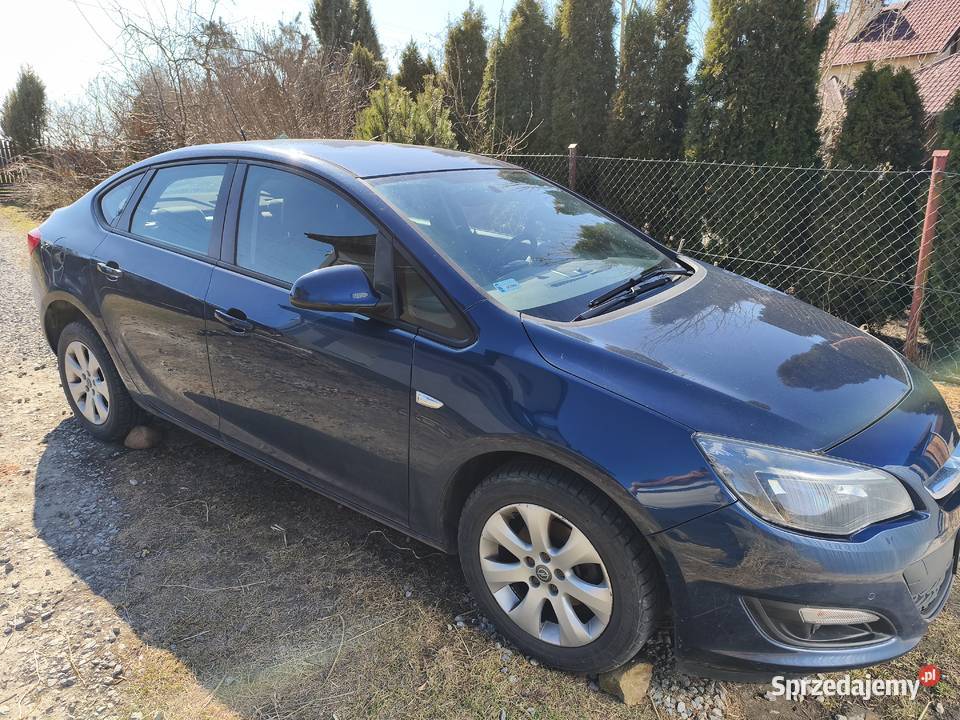 Sprzedam Opel Astra j sedan Chełm