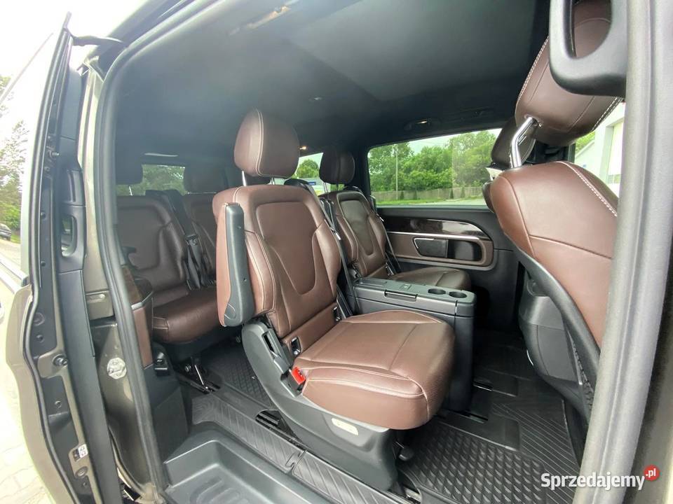 TAXI BIZNESU 6 Pasażerów kierowca Mercedes V