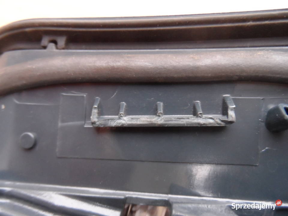 Lampa klapy tył prawa BMW E30 E31 12361112