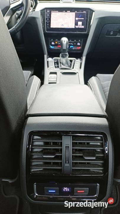 Volkswagen Passat B8 20 VW ELEGANCE PLUS PRO 20 Ustka