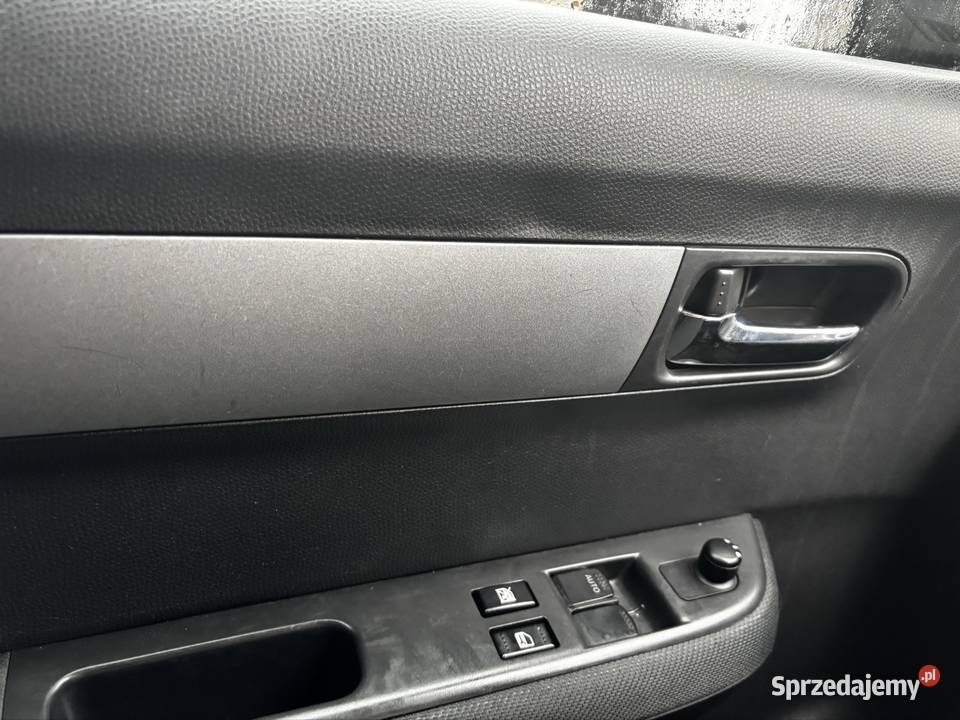 Suzuki Swift 13 czysta benzyna niski przebieg Wasilków sprzedam