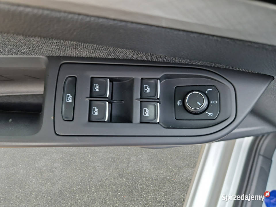 Volkswagen Golf 20 TDI Life Z Polskiego Salonu serwisowany w ASO Warszawa