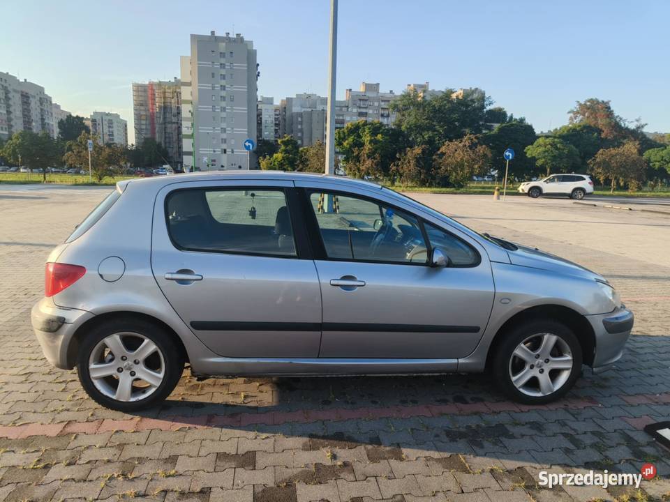 Peugeot 307 16 Benzyna 2001 177 000 Legnica