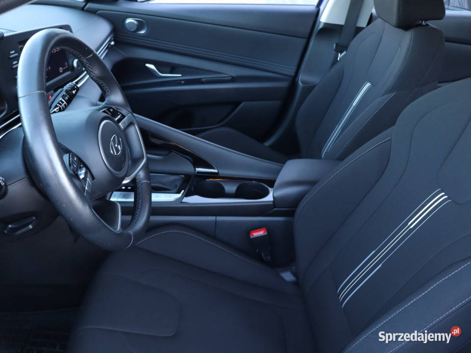 Hyundai Elantra 16 MPI