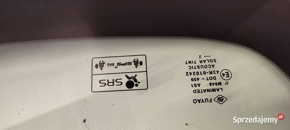 VOLVO XC40 SZYBA CZOŁOWA PRZEDNIA 32314505 osobowe sprzedam