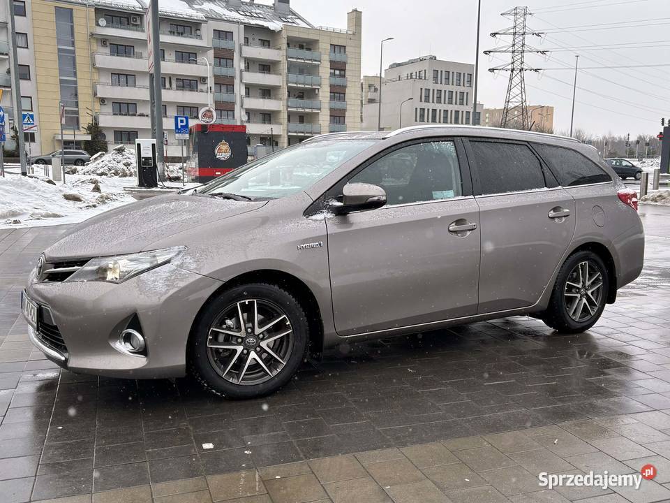 Toyota Auris Hybrid KOMBI Navi Warszawa 3wł Auris