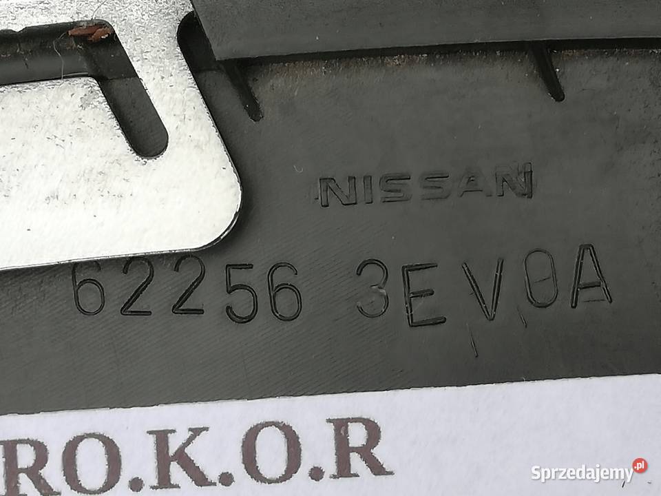 RAMKA OBUDOWA HALOGENU PRAWA INFINITI QX70 FX Nowy Tomyśl sprzedam