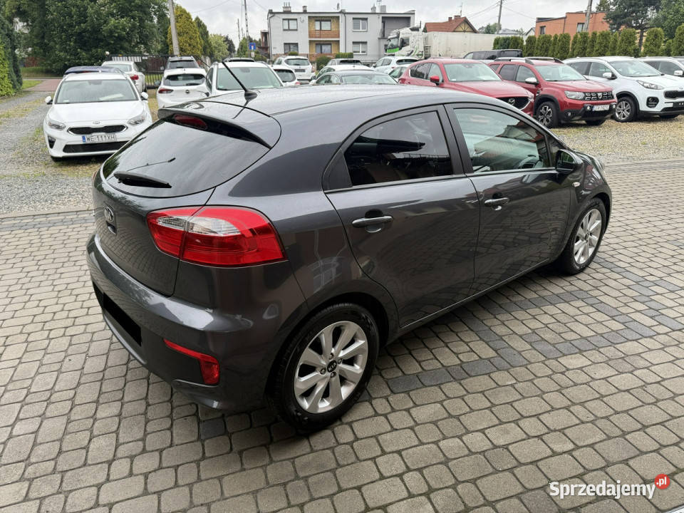 Kia Rio 12 84 klimatronik Serwis Koła lato zima Samochody osobowe Orzech