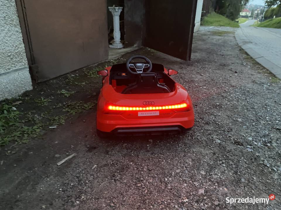 Autko elektryczne z Pilotem dziecka Mogilany