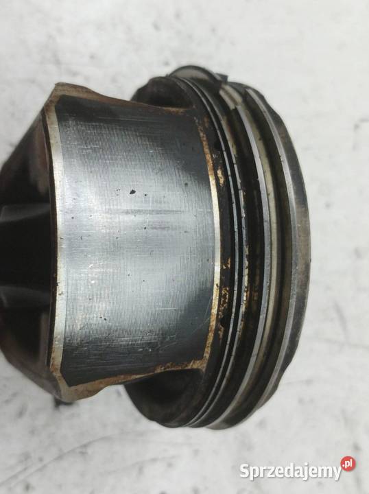 TŁOK KORBOWÓD 77L51 16 THP VTI Peugeot 5008 I