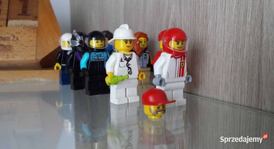Ludzik Lego z Logo Ferrari do kolekcji tego mazowieckie Radom sprzedam