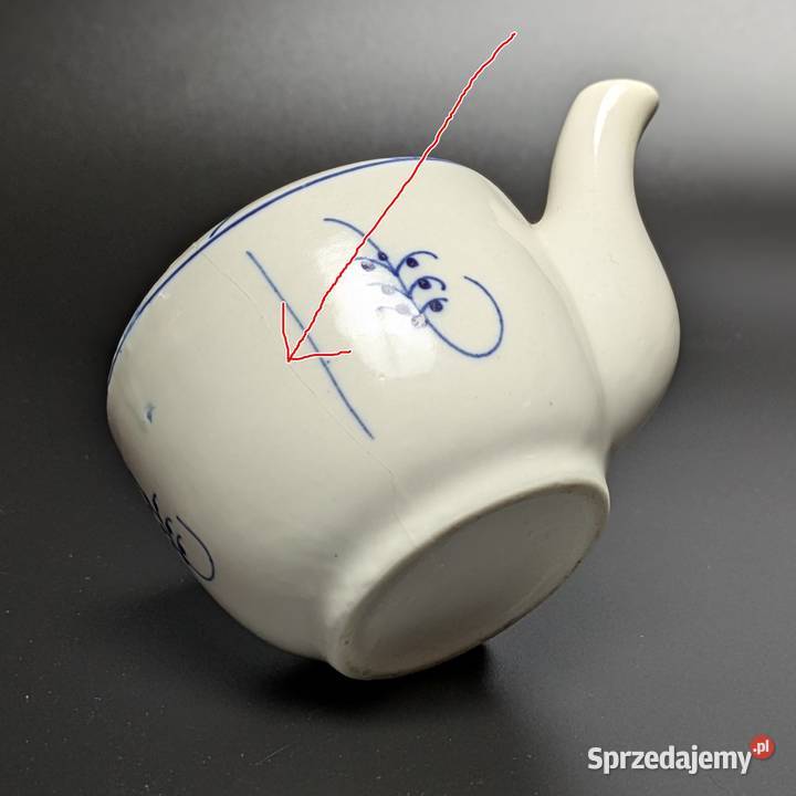 Filiżanka z dzióbkiem z XIX wieku Legnica