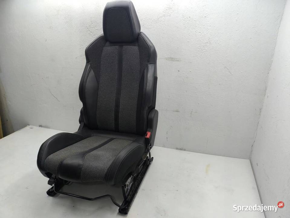 FOTEL PRAWY PRZÓD PEUGEOT 5008 II