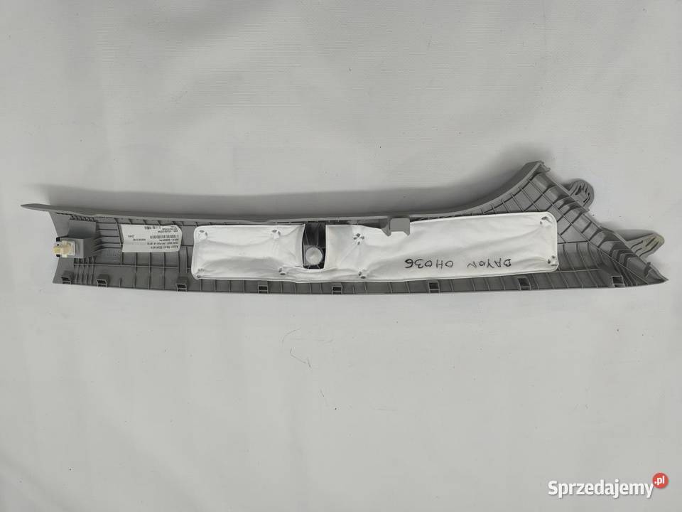 OSŁONA SŁUPKA LEWY PRZÓD HYUNDAI BAYON