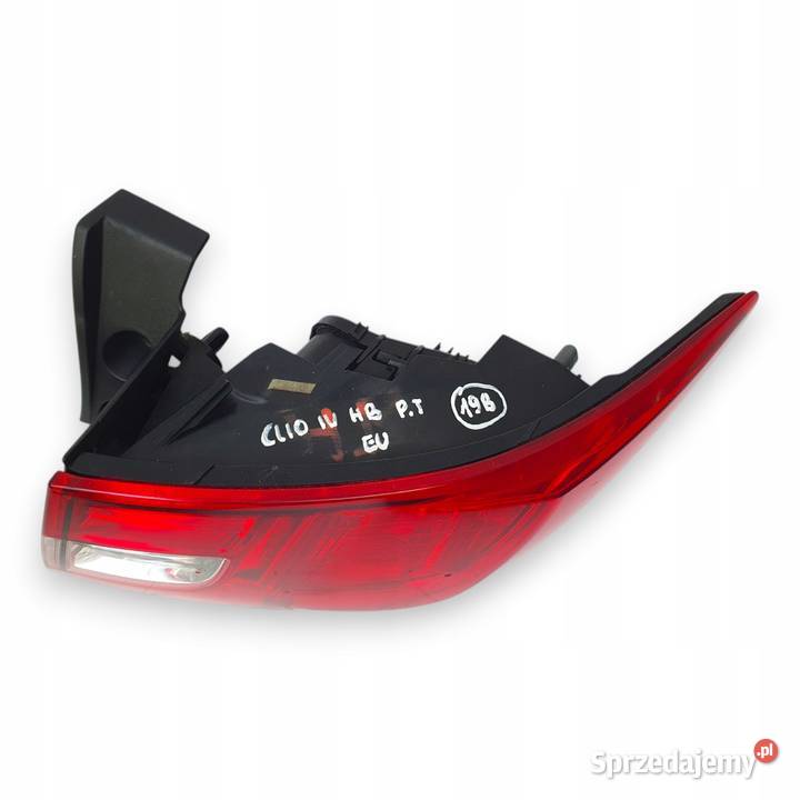 LAMPA PRAWA Renault Clio IV HTB LIFT 2016 tylna osobowe Lampy tylne Chełm