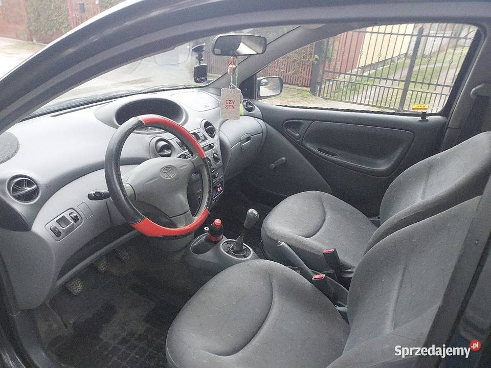 Sprzedam toyota yaris 1999 r mazowieckie Wołomin sprzedam