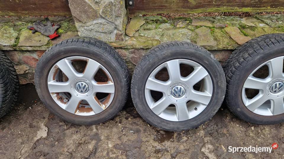VW Touran Felgi aluminiowe 16 DOT3319 65Jx16 Średnica 16" Słowikowo sprzedam