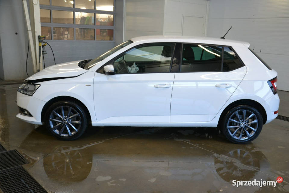 koda Fabia edition 10 mpi benzyna 75 klima ledy