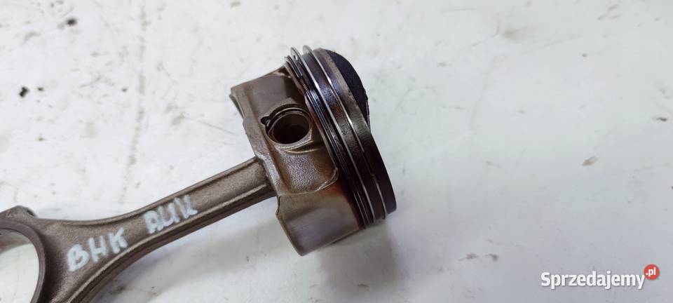 TŁOK KORBOWÓD AUDI 32 FSI AUK BKH 06EA 84L108 Przystajń