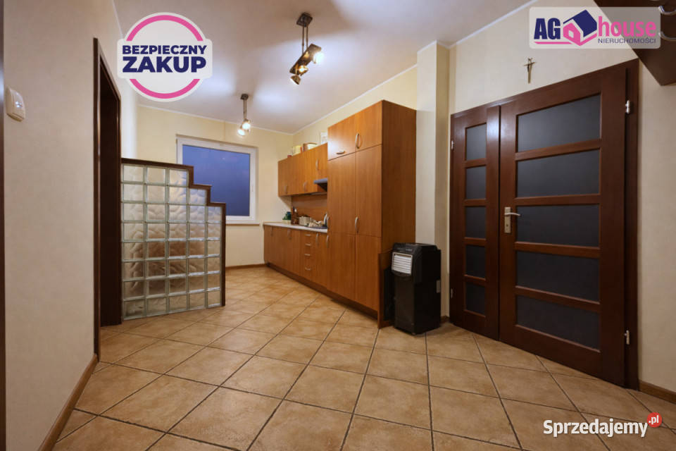 sprzedaży lokalu Reda 90m2