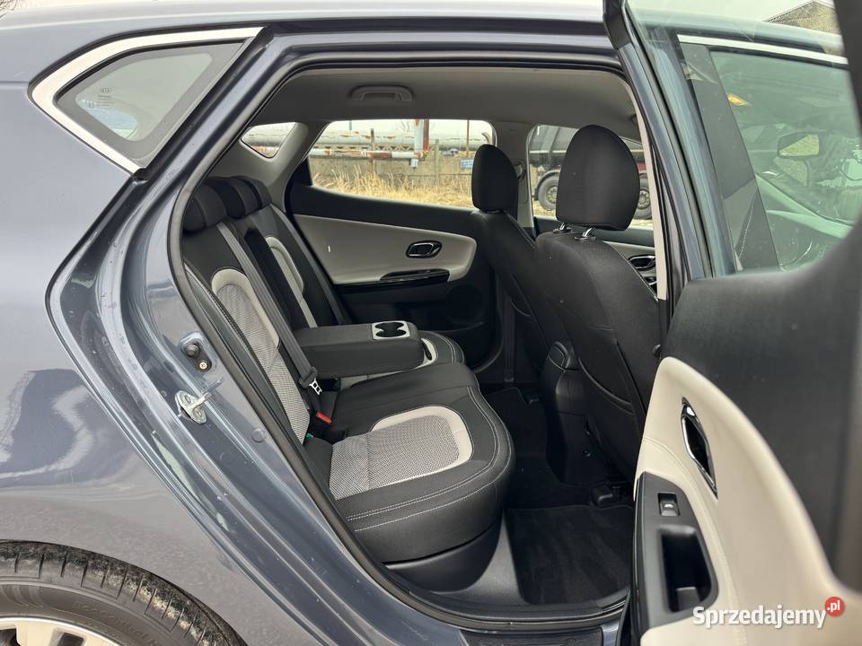 Kia Ceed 16 BENZYNA Klimatronik Nawigacja Kamera elektrochrom. lusterko wst. Konin