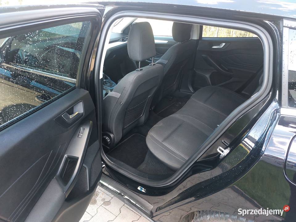 Piękny FORD FOCUS Mk410 ECOBOOSTłańcuch 125 LED Łódź