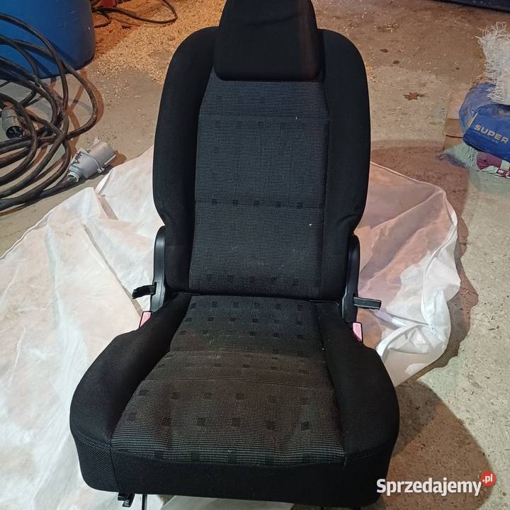 Siedzenia 3rzad peugeot 307sw wielkopolskie Mielcuchy