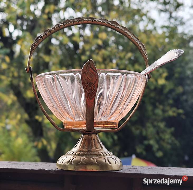 Mosiężna cukiernica z rozalinowym szklanym śląskie