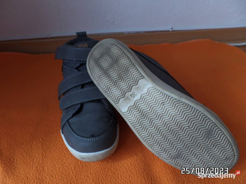 Buty trzewiki zimowojesienne Young Style 35 Dukla